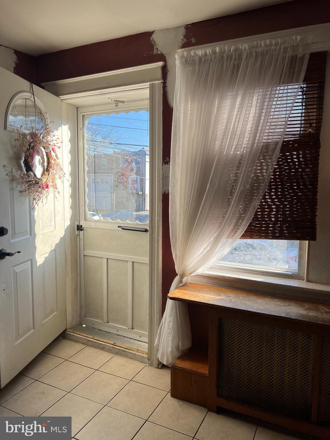 7103 Seaford Road Upper Darby, PA 19082 - Photo 4 of 19