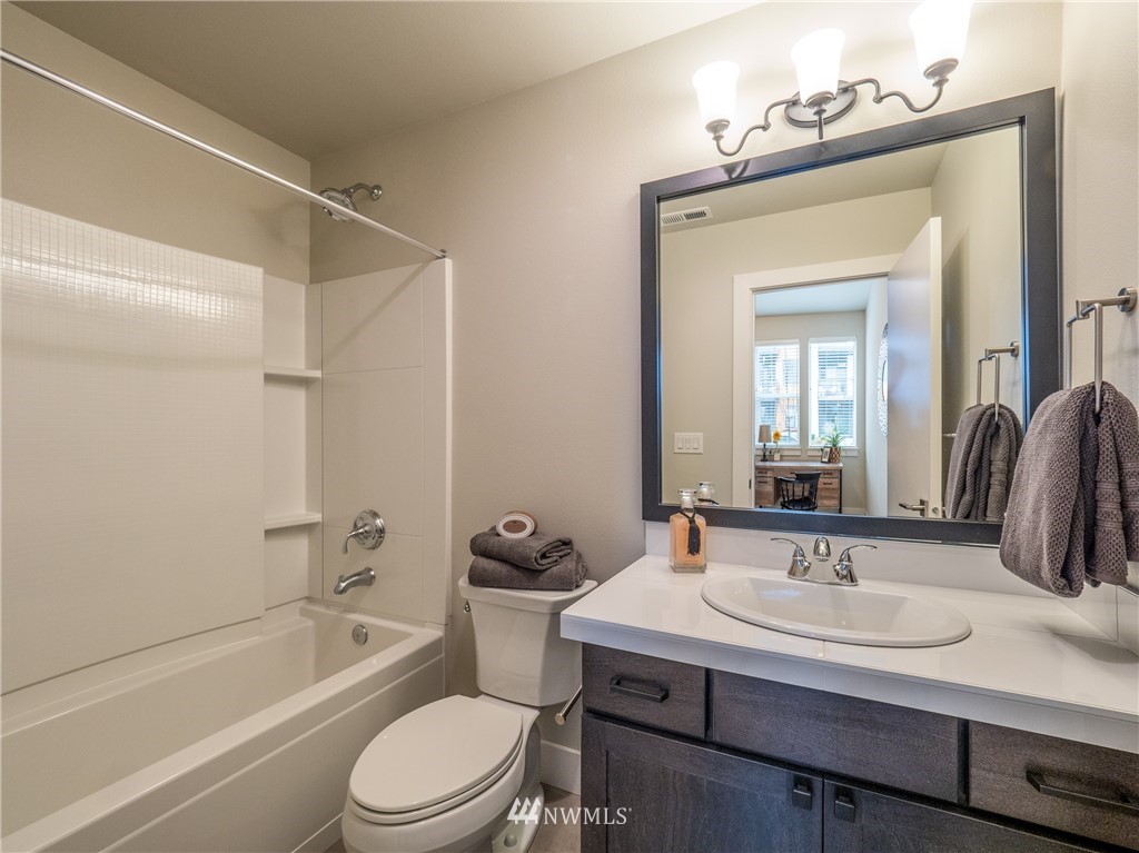 9631 Northeast 183rd Street, Unit B Bothell, WA 98011 - Photo 23 of 26 Gallery Image 23