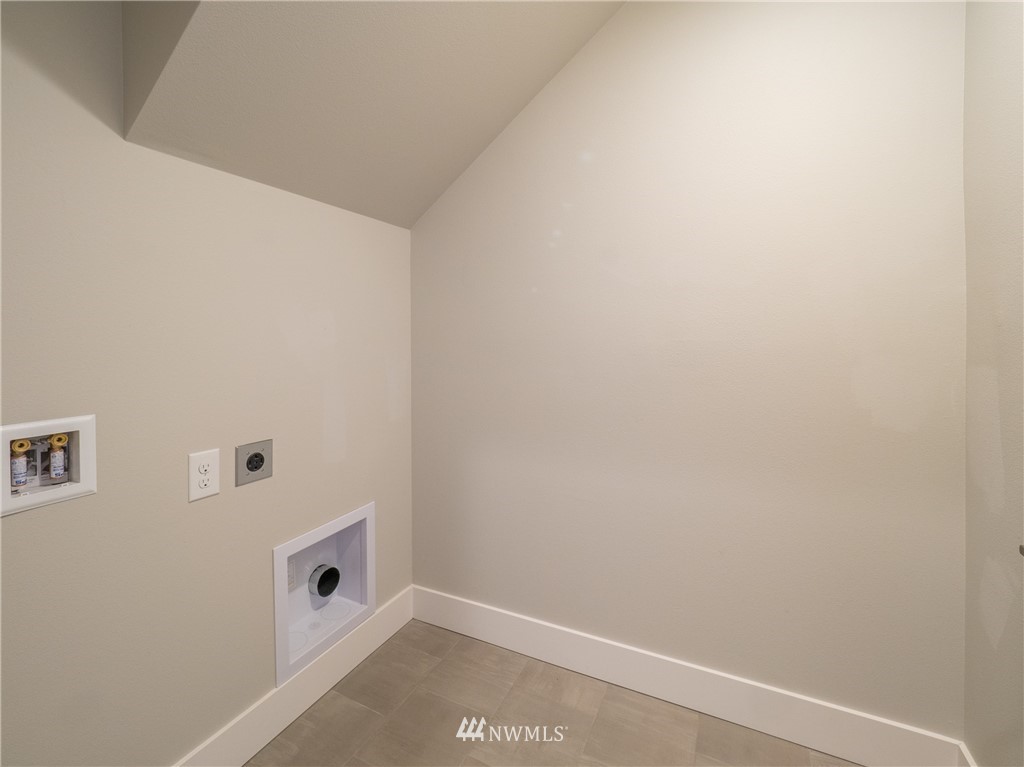 9631 Northeast 183rd Street, Unit B Bothell, WA 98011 - Photo 24 of 26 Gallery Image 24