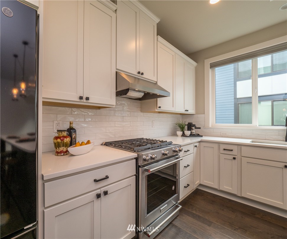 9631 Northeast 183rd Street, Unit B Bothell, WA 98011 - Photo 8 of 26 Gallery Image 8