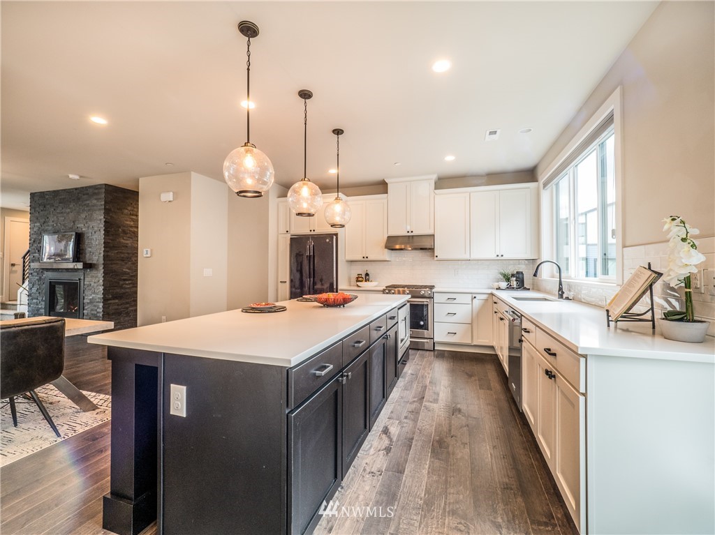 9631 Northeast 183rd Street, Unit B Bothell, WA 98011 - Photo 9 of 26 Gallery Image 9
