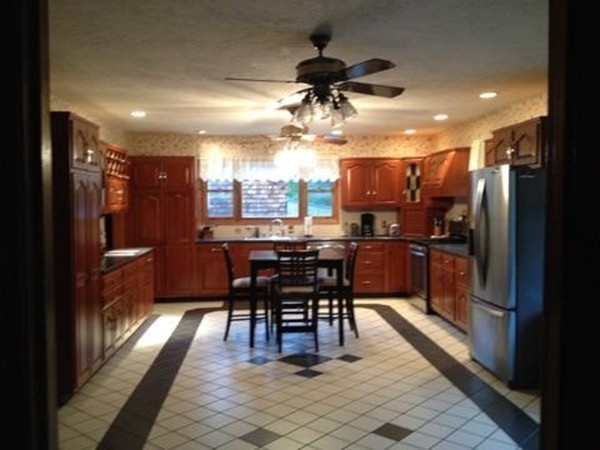 432 Pleasant Street Canton, MA 02021 - Photo 3 of 28 Gallery Image 3