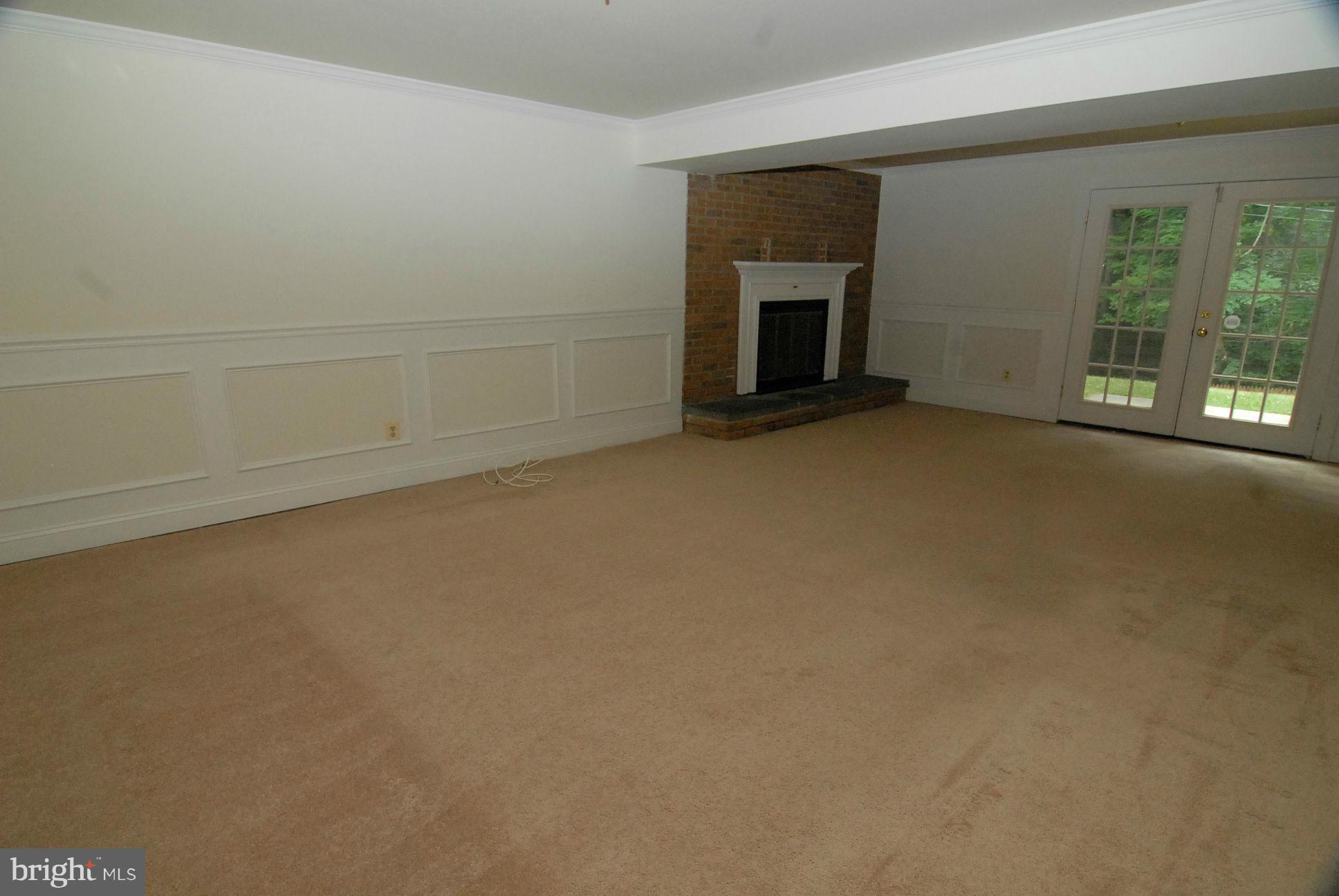 13200 Sandston Court Laurel, MD 20708 - Photo 17 of 25 Family Room