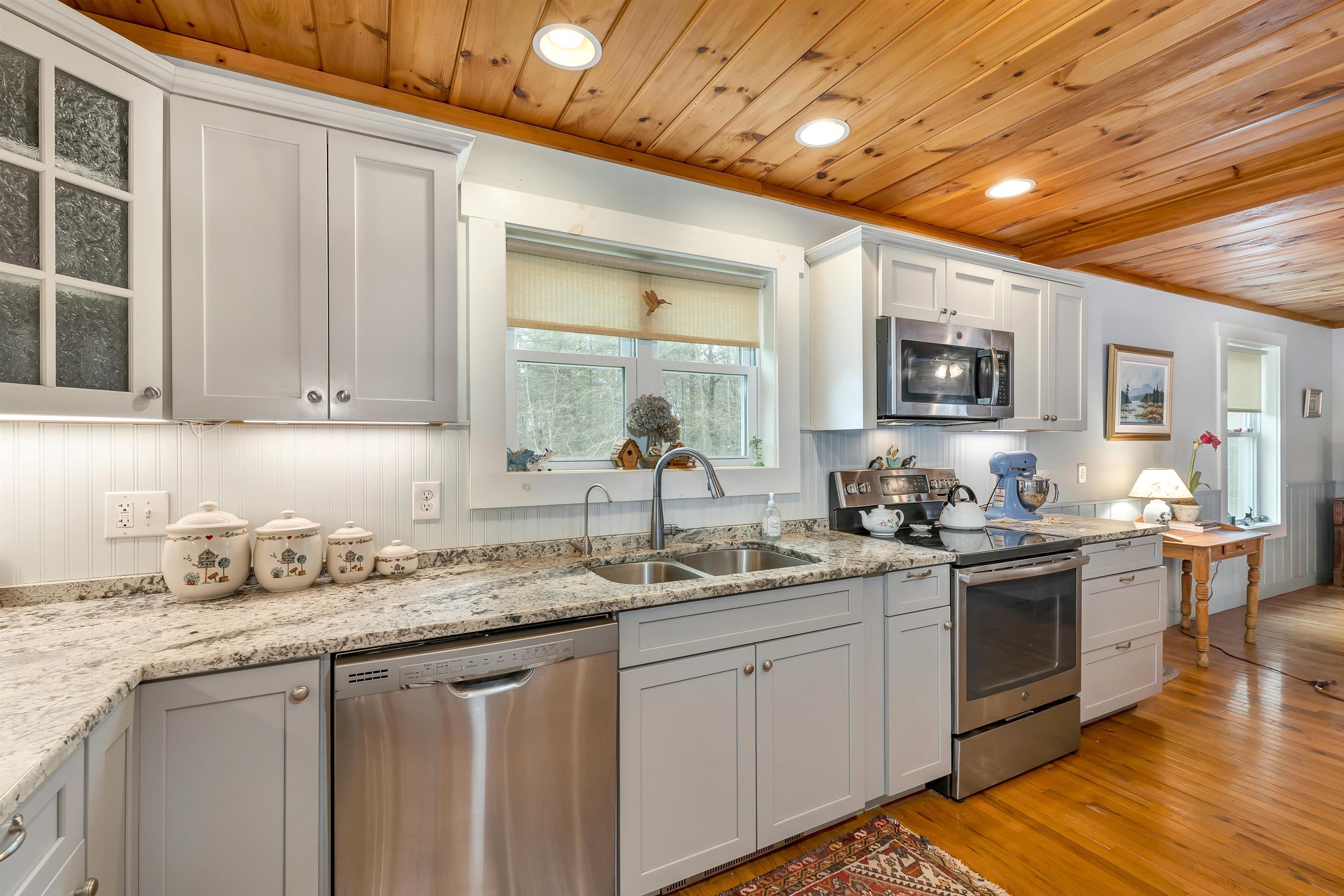 34 Trask Mountain Road Wolfeboro, NH 03894 - Photo 16 of 40 Gallery Image 16