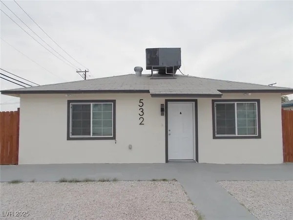 $1,100 | 532 North 9th Street, Unit C, Las Vegas, NV 89101
