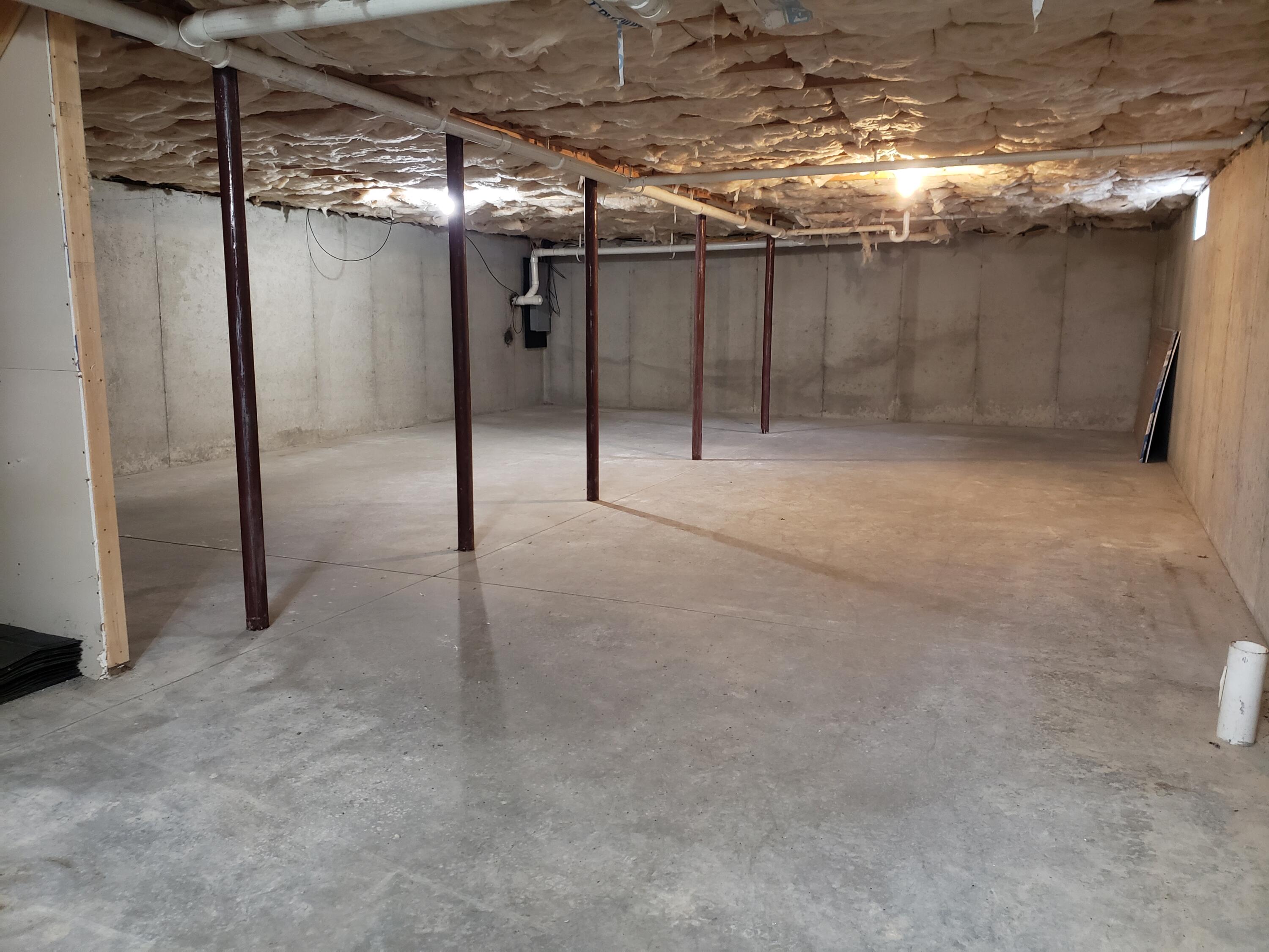 123 Sunset Road Springvale, ME 04083 - Photo 28 of 29 space to finish