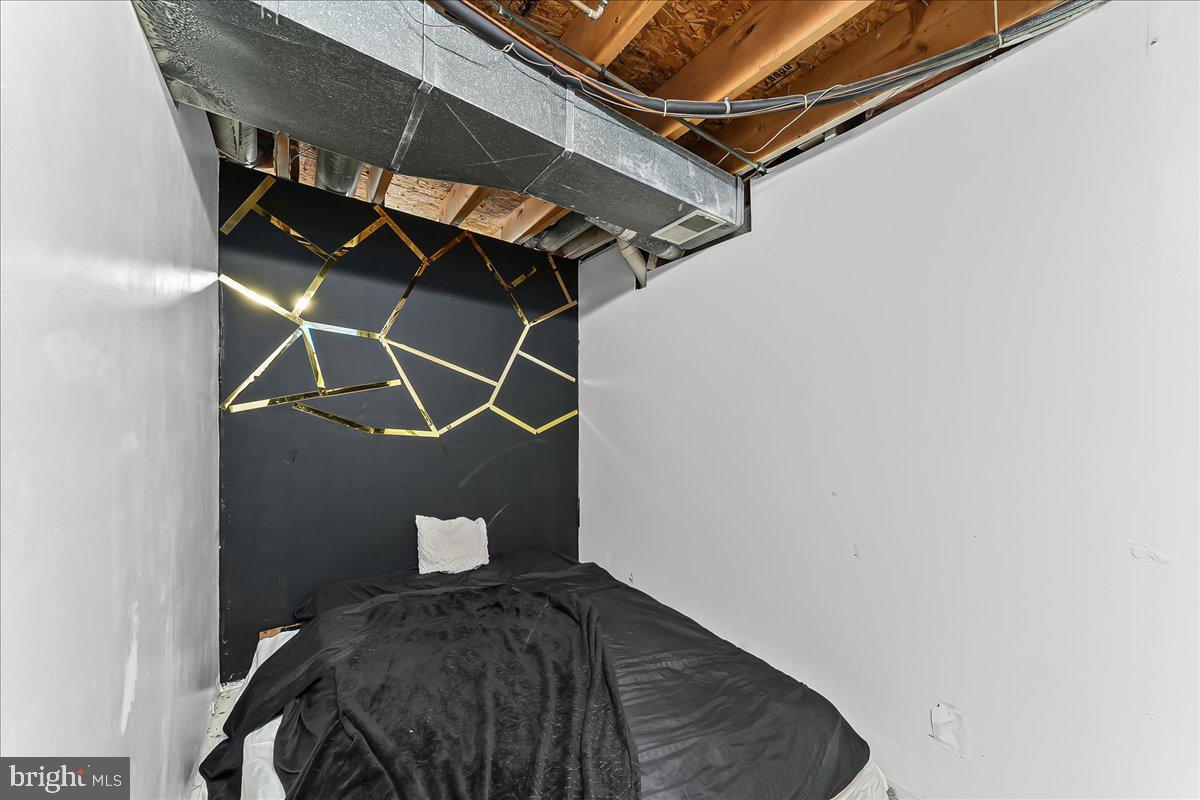 9 Corralberry Road Newark, DE 19702 - Photo 34 of 37 a view of storage and utility room