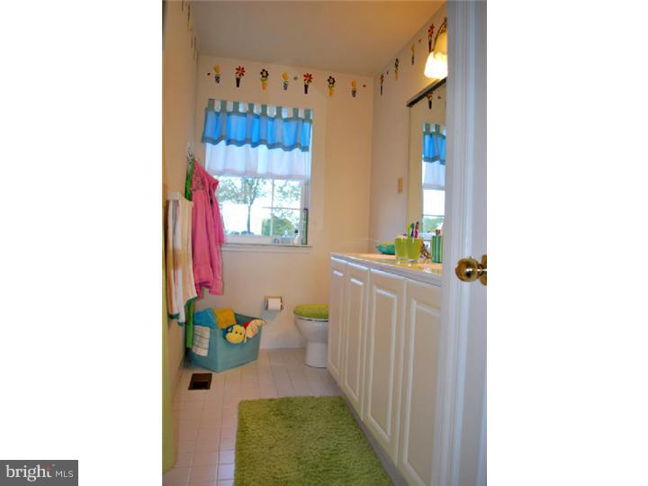 121 Statesman Road Chalfont, PA 18914 - Photo 23 of 25 Bathroom