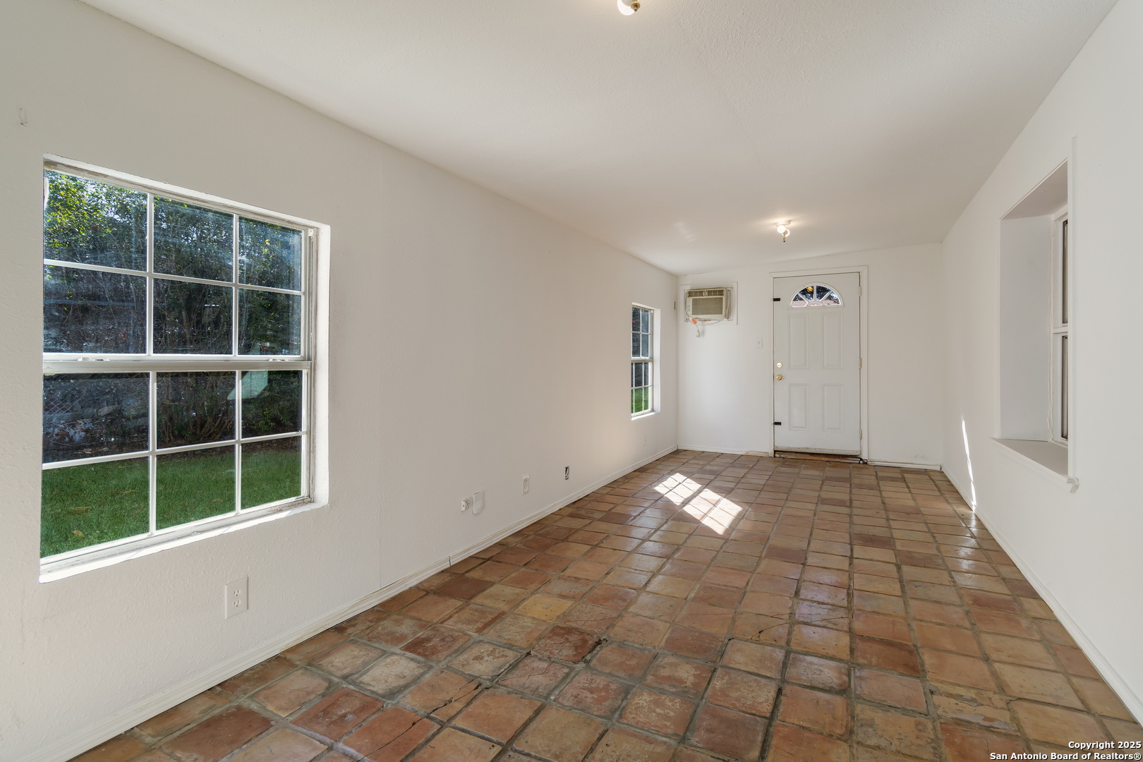 4342 Eisenhauer Road San Antonio, TX 78218 - Photo 17 of 31