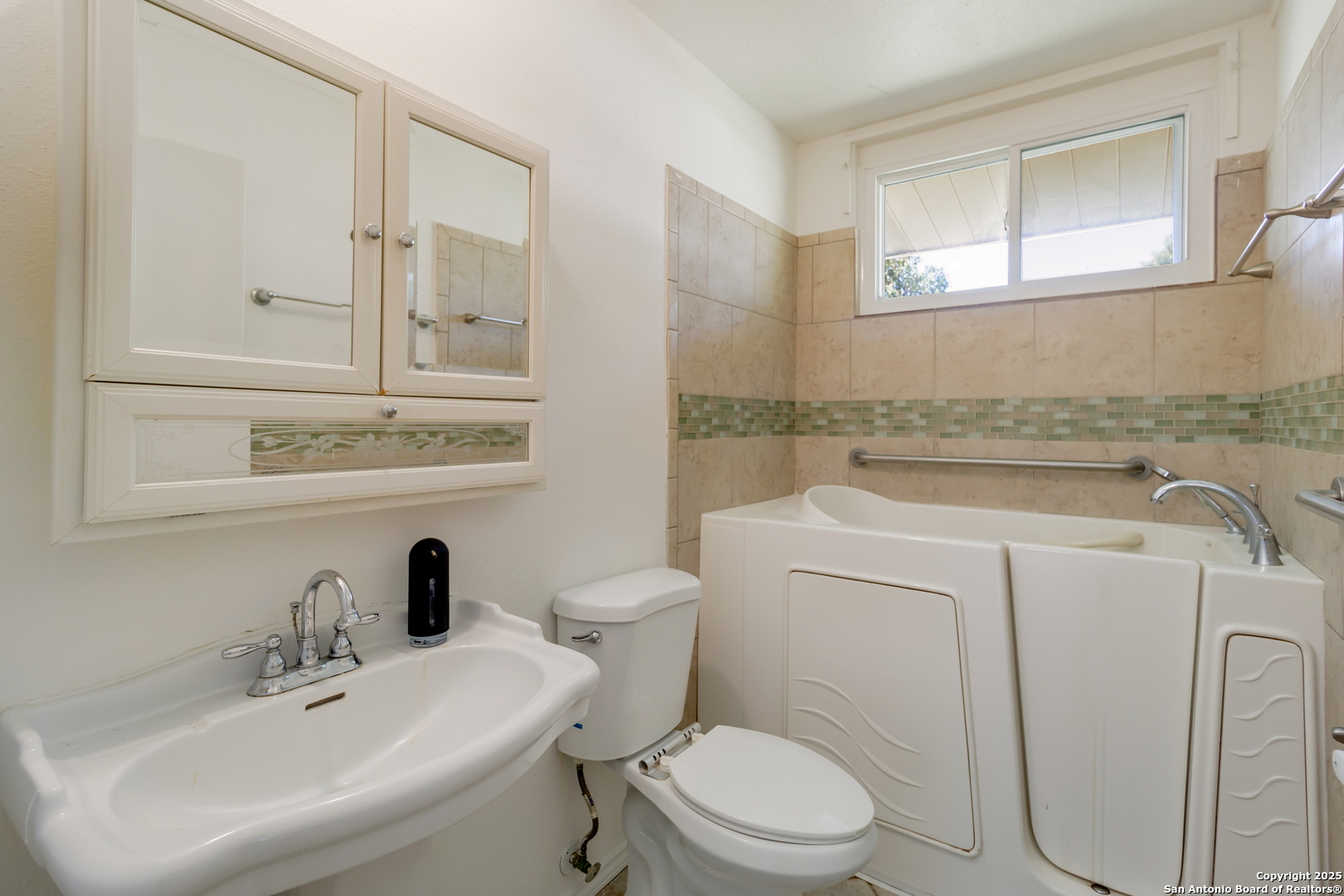 4342 Eisenhauer Road San Antonio, TX 78218 - Photo 25 of 31