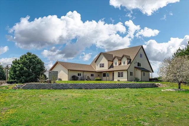 $875,000 | 37761 L-NE Road, Coulee City, WA 99115