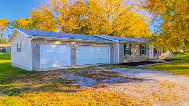 $169,900 | 705 East 3rd Street, Fairmount, IN 46928