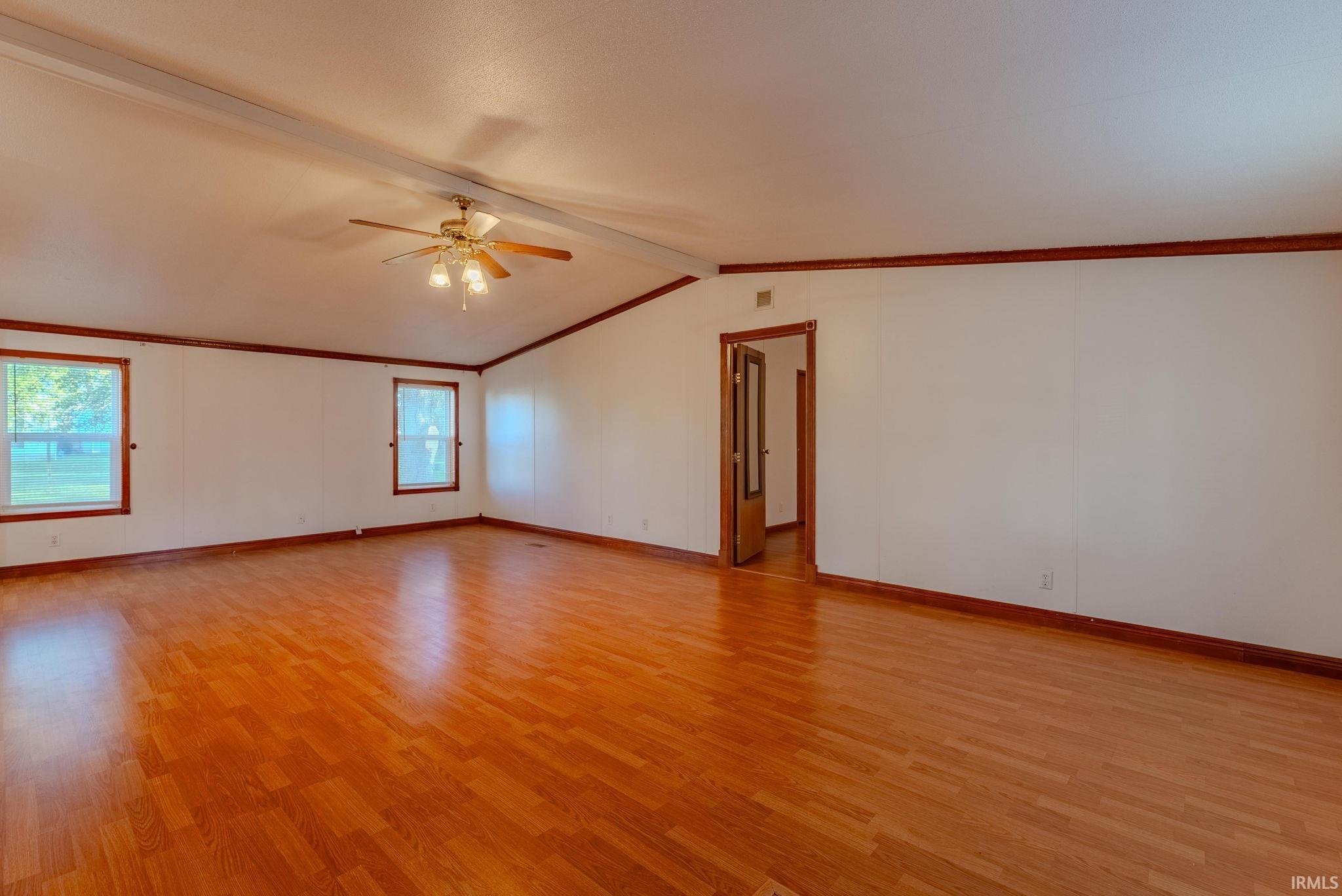 705 East 3rd Street Fairmount, IN 46928 - Photo 11 of 27