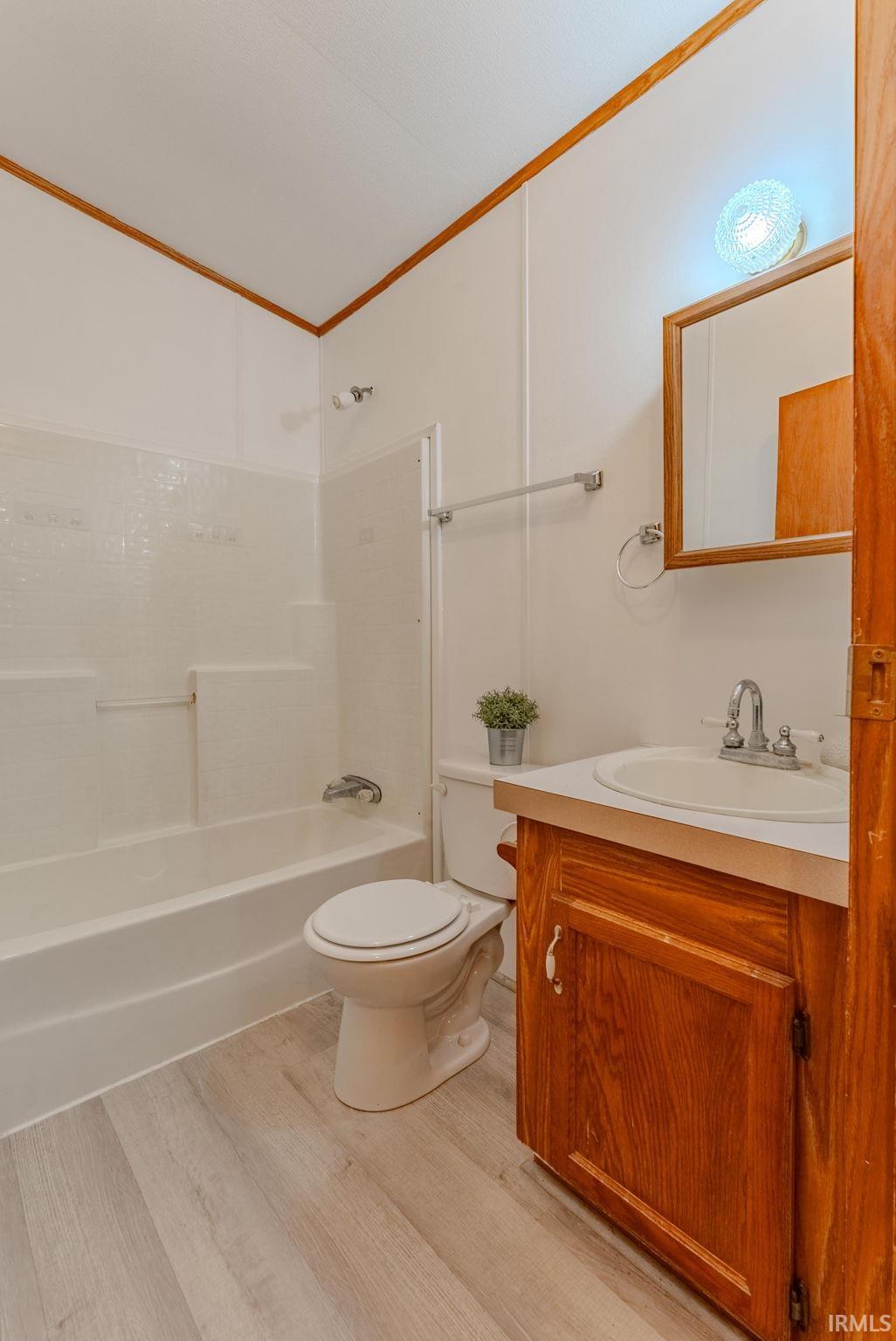 705 East 3rd Street Fairmount, IN 46928 - Photo 12 of 27