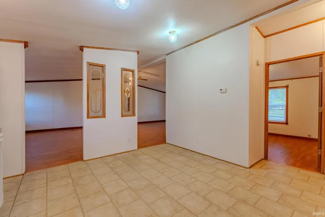 $169,900 | 705 East 3rd Street, Fairmount, IN 46928