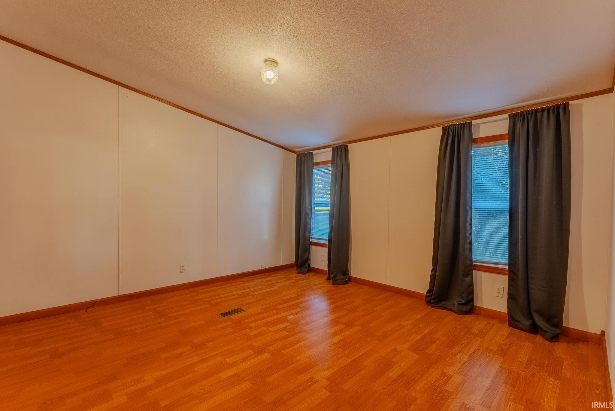 705 East 3rd Street Fairmount, IN 46928 - Photo 17 of 27