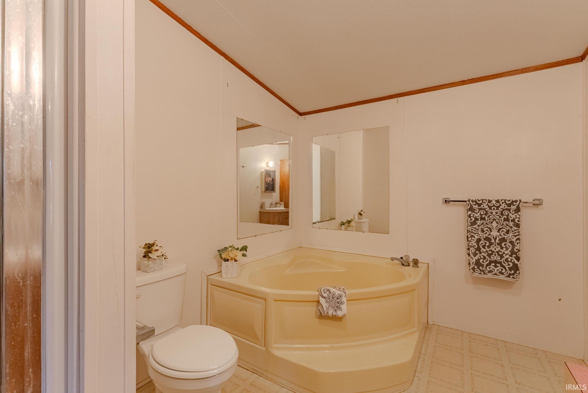 705 East 3rd Street Fairmount, IN 46928 - Photo 20 of 27