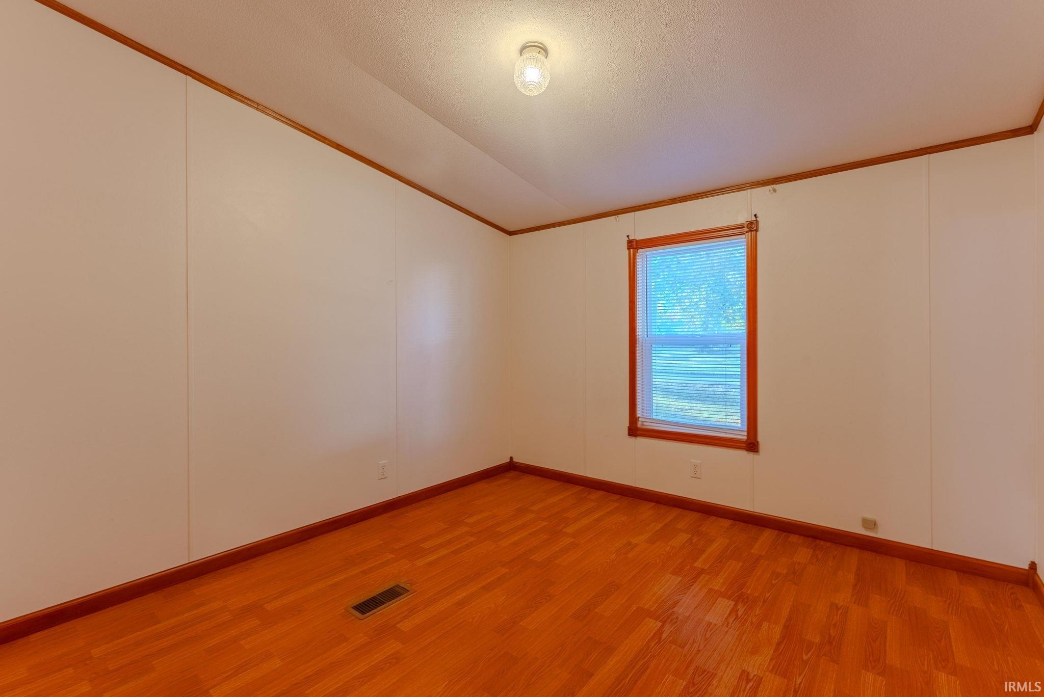 705 East 3rd Street Fairmount, IN 46928 - Photo 24 of 27