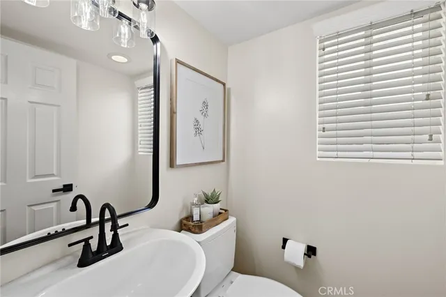 $885,000 | 14 Poppyfield Lane, Rancho Santa Margarita, CA 92688