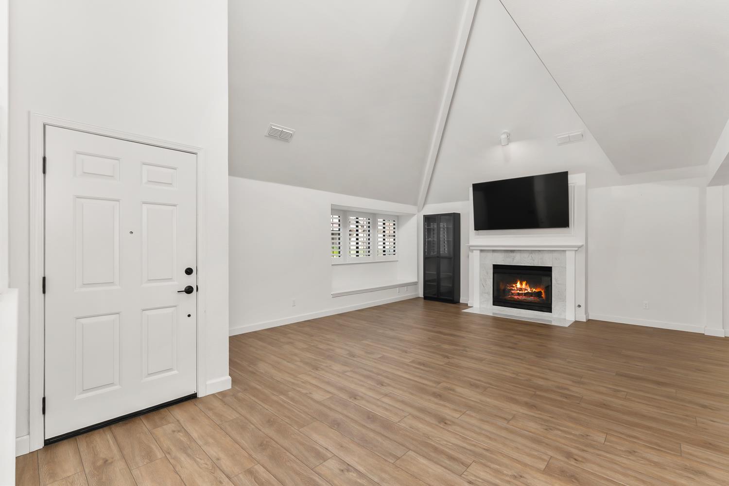 1101 Rio Cidade Way Sacramento, CA 95831 - Photo 8 of 66