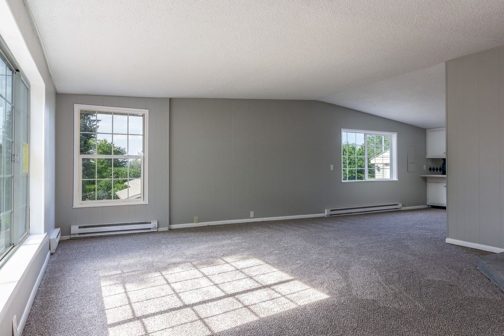 1001 South Adams Road Spokane Valley, WA 99037 - Photo 3 of 20