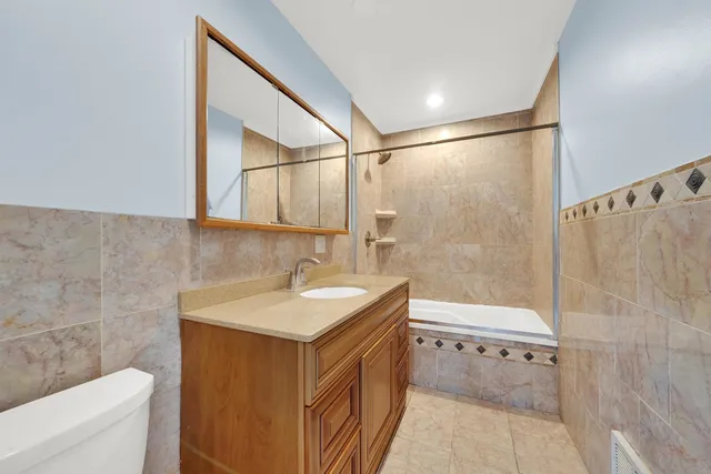 $284,900 | 8053 South Kenton Avenue, Chicago, IL 60652