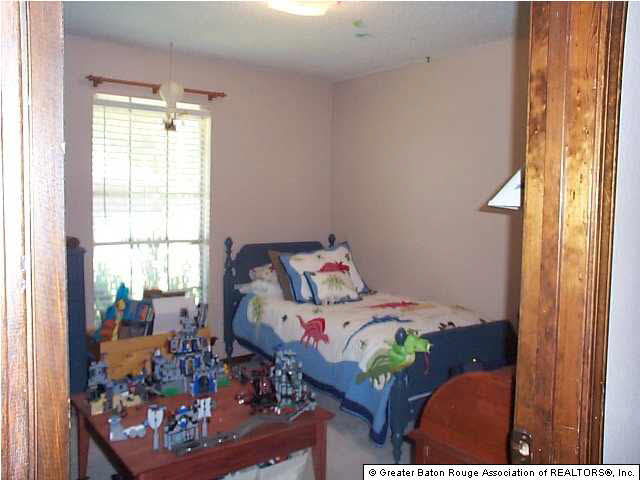 14832 Ridgeside Avenue Baton Rouge, LA 70818 - Photo 6 of 9