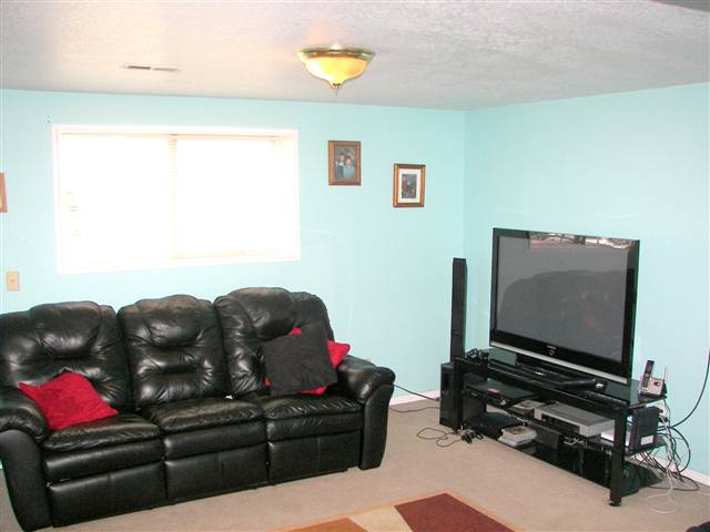 3017 South Bowdish Road Spokane Valley, WA 99206 - Photo 8 of 9 Gallery Image 8