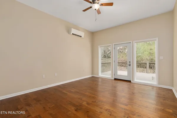 $399,000 | 138 Colwyn Street, Cumberland Gap, TN 37724