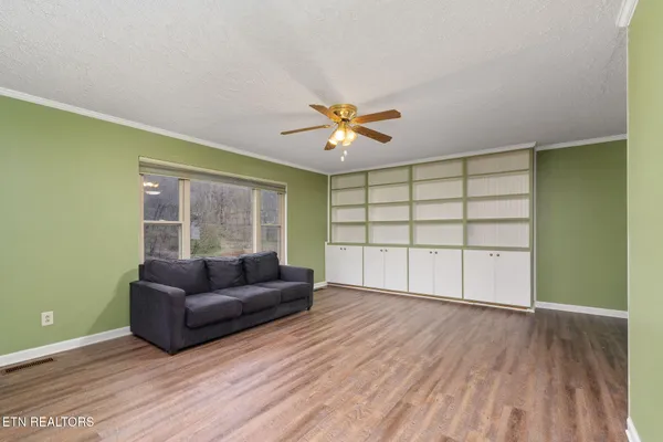 $399,000 | 138 Colwyn Street, Cumberland Gap, TN 37724