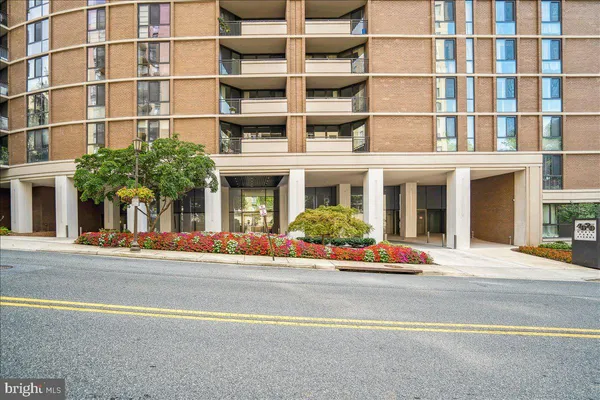 $318,000 | 4620 North Park Avenue, Unit 903E, Chevy Chase, MD 20815