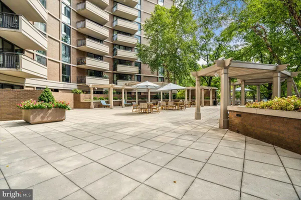 $318,000 | 4620 North Park Avenue, Unit 903E, Chevy Chase, MD 20815