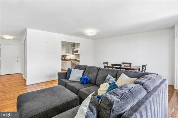 $318,000 | 4620 North Park Avenue, Unit 903E, Chevy Chase, MD 20815