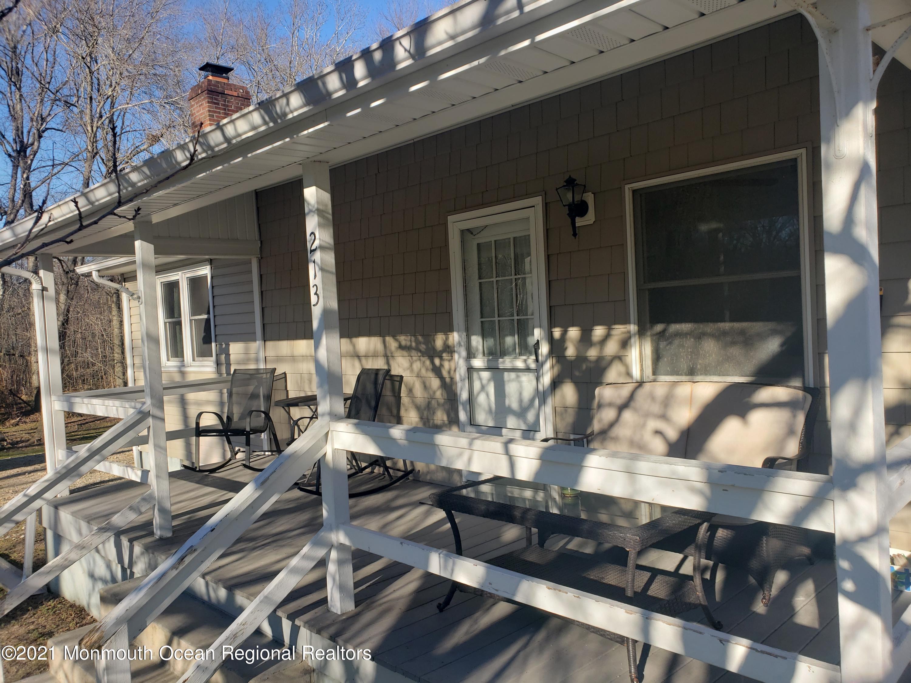 213 Maxim Road Howell, NJ 07731 - Photo 2 of 19 20210110_143844