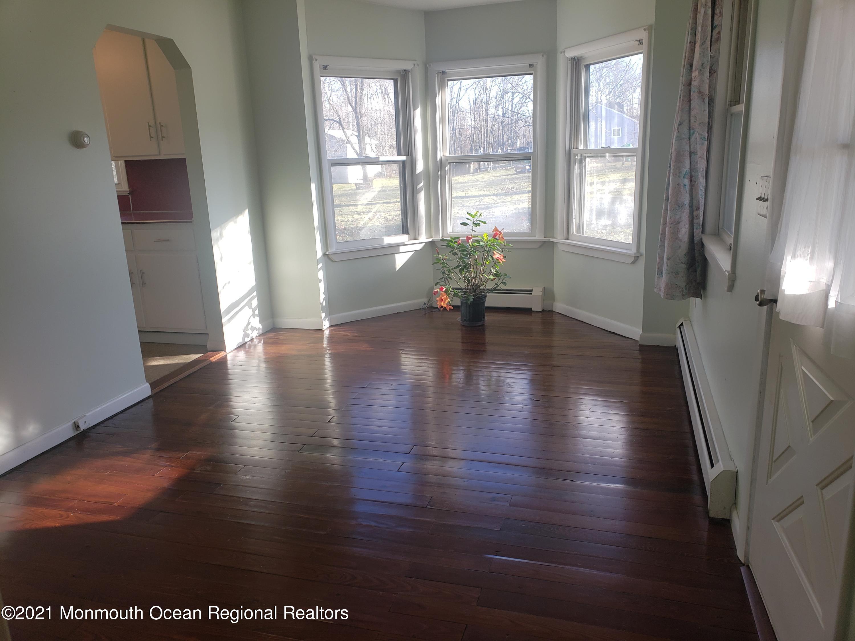 213 Maxim Road Howell, NJ 07731 - Photo 5 of 19 05 - Living Room