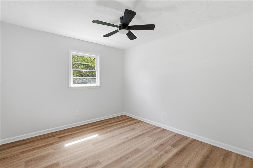 5734 Hill Road Southwest Powder Springs, GA 30127 - Photo 4 of 23 Gallery Image 4