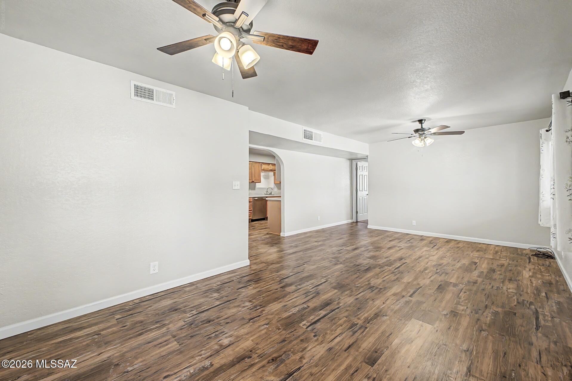 3350 West Ruthann Road Tucson, AZ 85745 - Photo 6 of 50 Livingroom