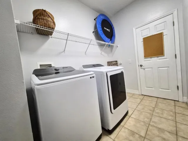 $399,900 | 433 Aster Drive, Davenport, FL 33897