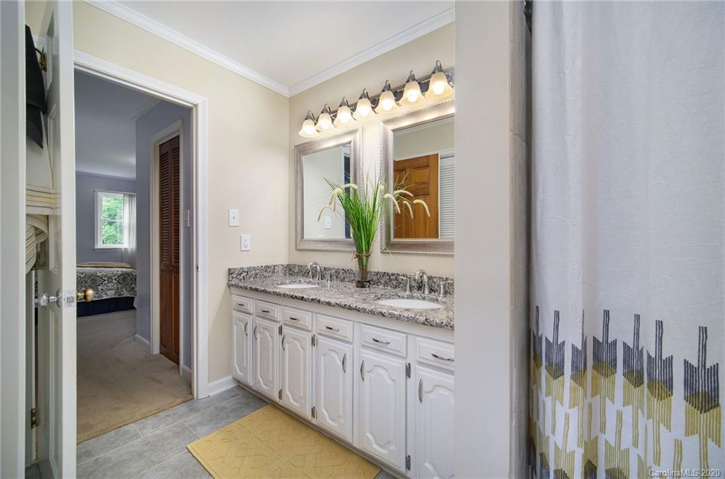 4212 Middle Stream Road Charlotte, NC 28213 - Photo 19 of 42 Gallery Image 19