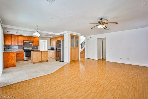 $2,290 | 5864 Rainbow Trout Court, Las Vegas, NV 89113