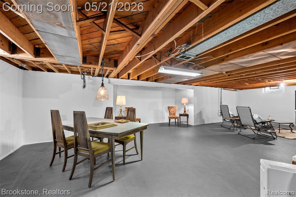18474 Beverly Road Beverly Hills, MI 48025 - Photo 20 of 38
