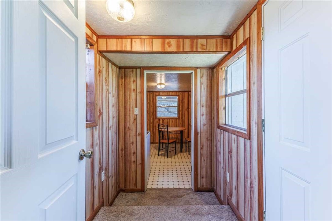 2998 Straws Mill Road Gatesville, TX 76528 - Photo 65 of 77 a view of a hallway with wooden floor and entryway