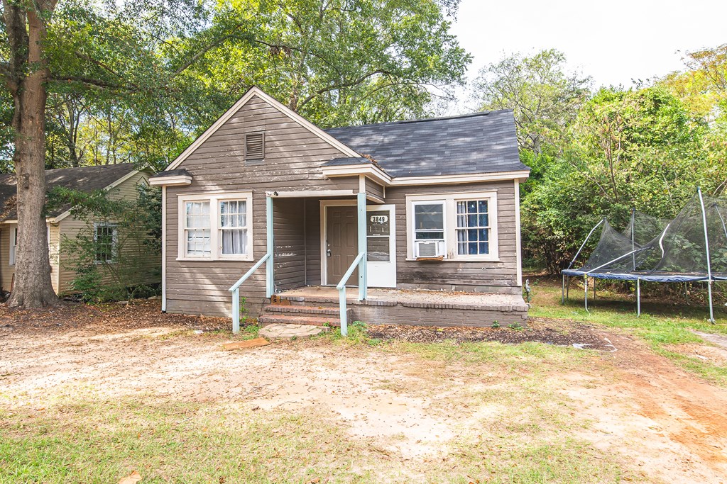3849 Meritas Drive Columbus, GA 31904 - Photo 2 of 2 a backyard of a house