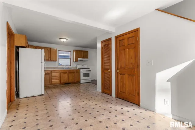 $120,000 | 521 Lincoln Street, Divernon, IL 62530