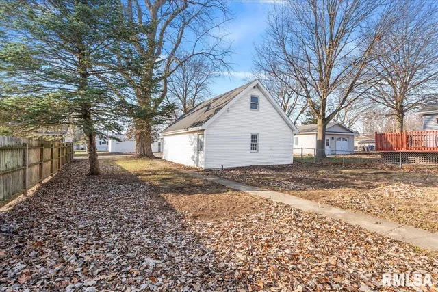 $120,000 | 521 Lincoln Street, Divernon, IL 62530