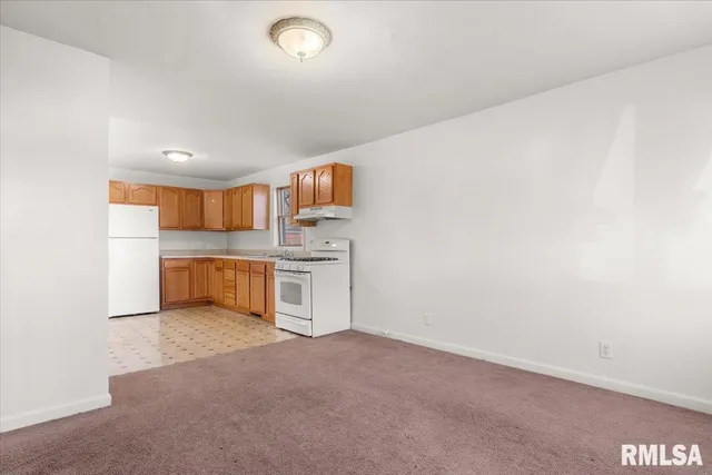 $120,000 | 521 Lincoln Street, Divernon, IL 62530