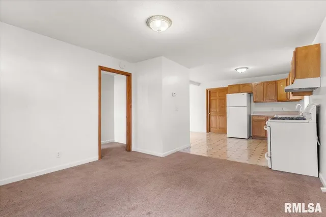 $120,000 | 521 Lincoln Street, Divernon, IL 62530