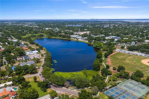 $472,500 | 1175 Highland Court North, St. Petersburg, FL 33701