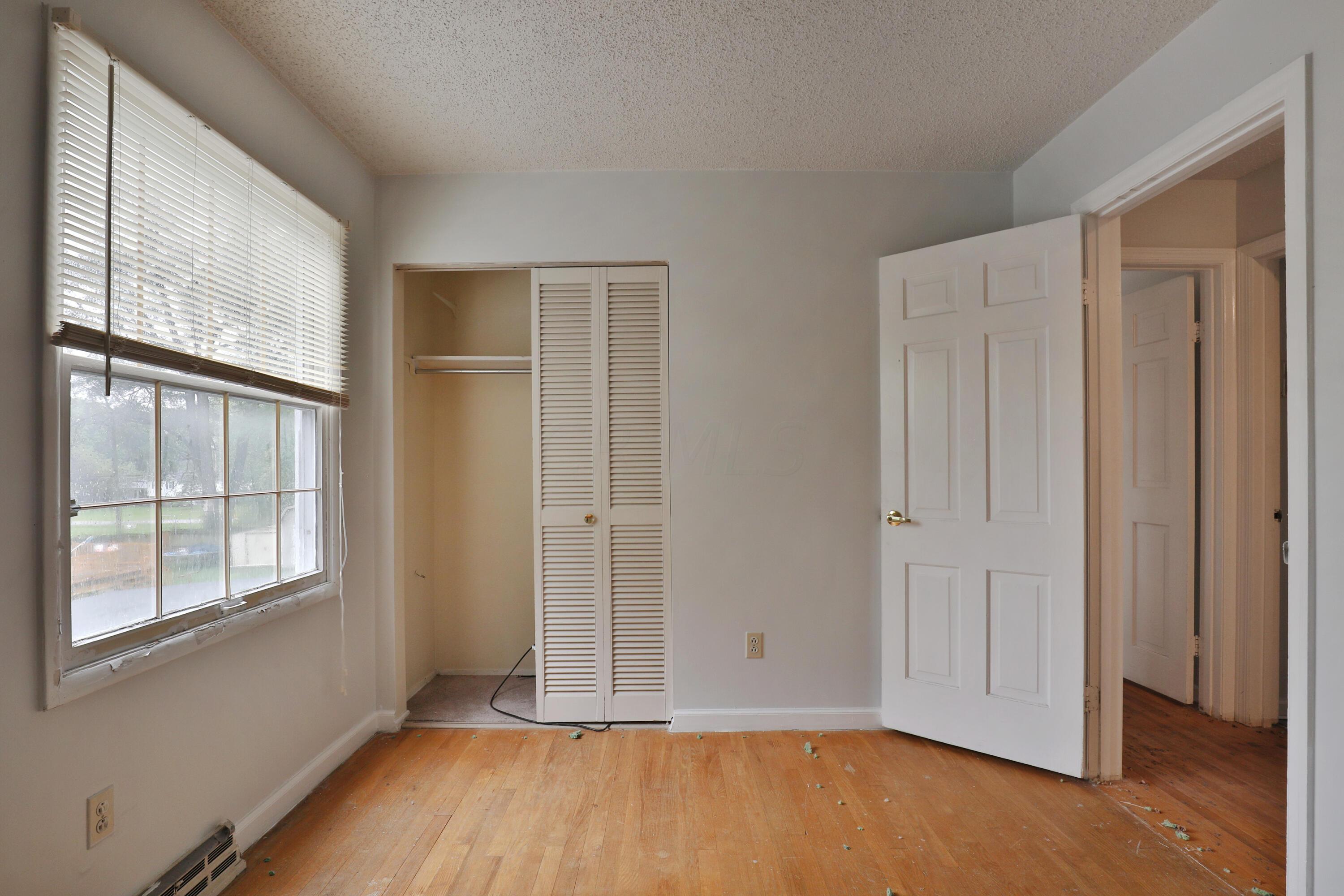 5951 Effingham Road Columbus, OH 43213 - Photo 38 of 47 Gallery Image 38