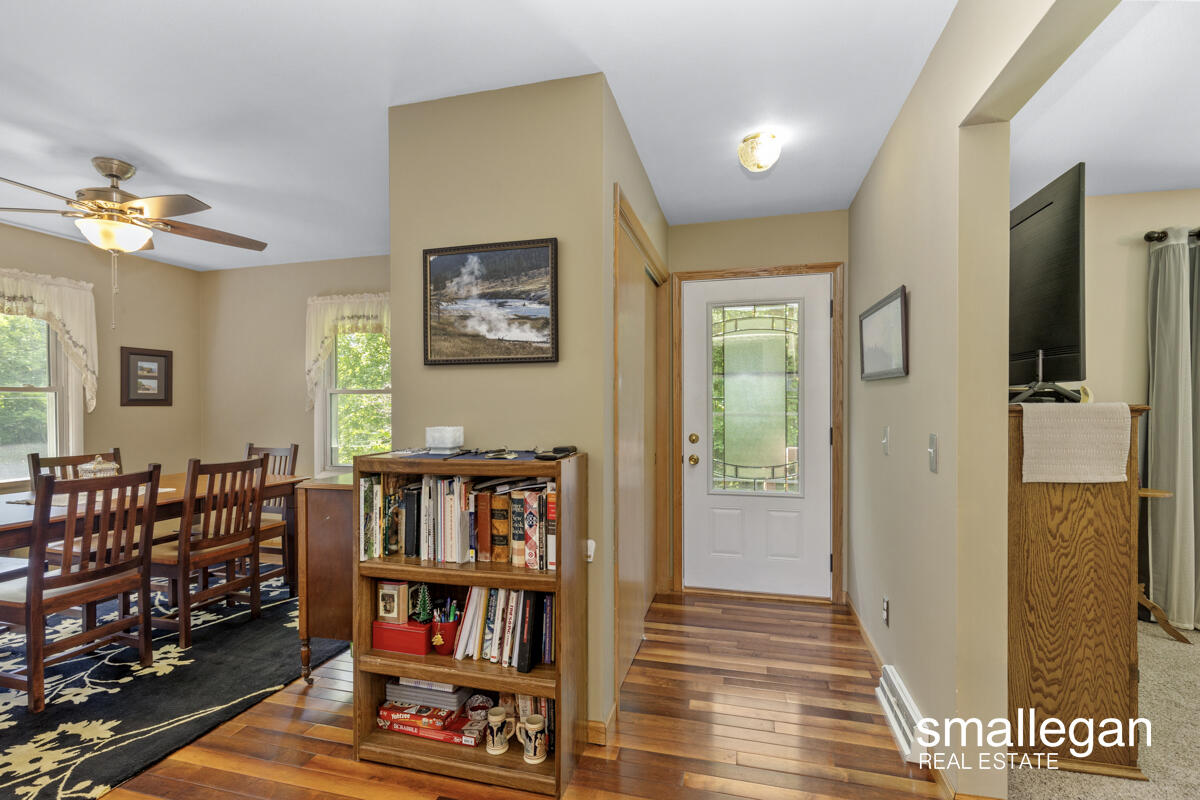 425 North Bear Lake Road Muskegon, MI 49445 - Photo 6 of 37 IMG_1007